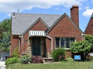 2637 Eastmoreland Dr, Oregon, OH 43616
