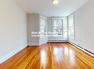 16R Warren Ave APT 3, Somerville, MA 02143