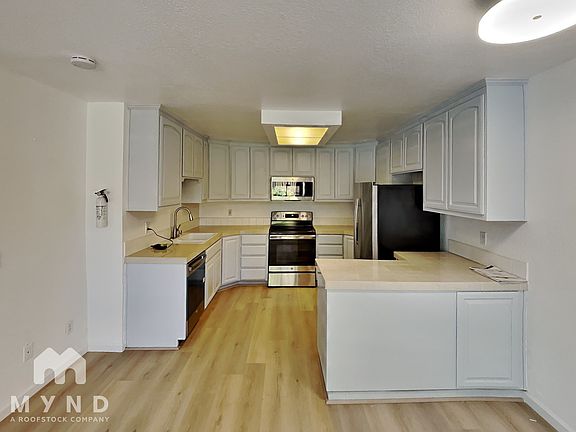 5th image of 60 Keever Ct