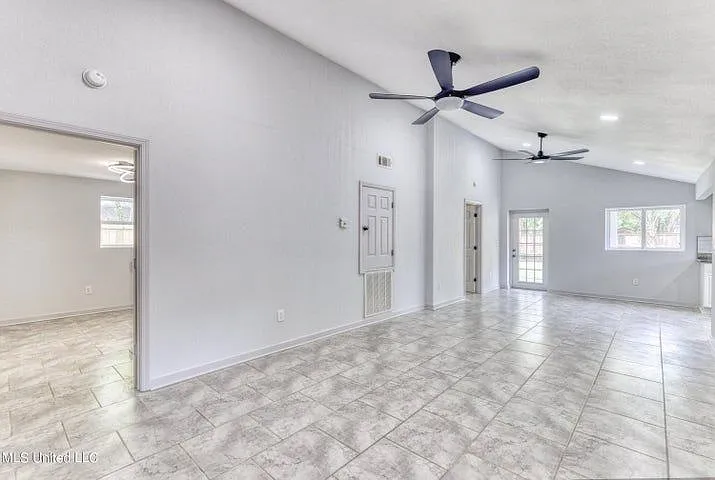 205 Watts St — Photo 10