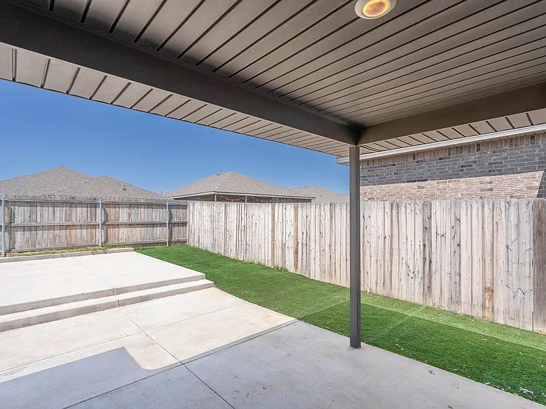 2311 Outlaw Ct — Photo 14