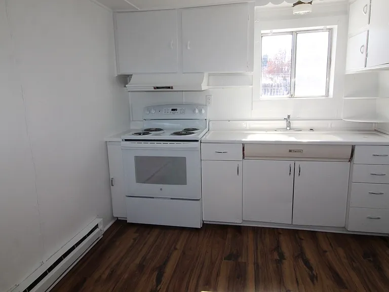 528 Torrey St — Photo 8