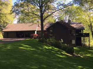 148 Riding Trail Ln, Pittsburgh, PA 15215