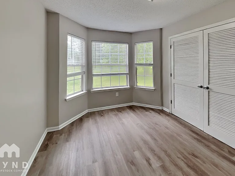 2691 Ward Lake Ct — Photo 6