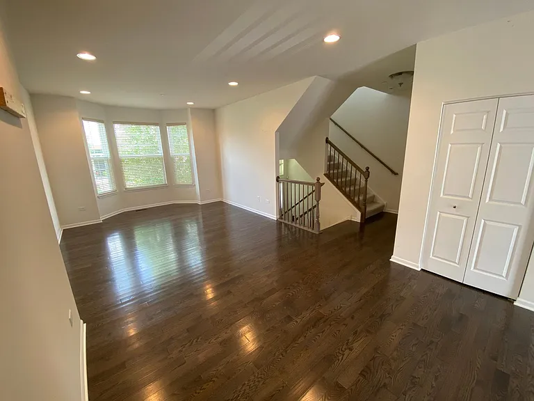 2873 Henley Ln — Photo 7