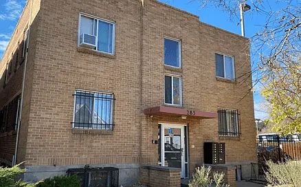 285 S Lincoln — Photo 1