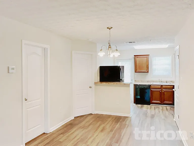1024 Weatherwood Pl — Photo 4