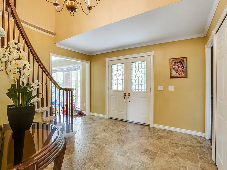 48124 Liberty Dr — Photo 4