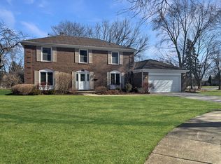 840 W Partridge Dr, Palatine, IL 60067