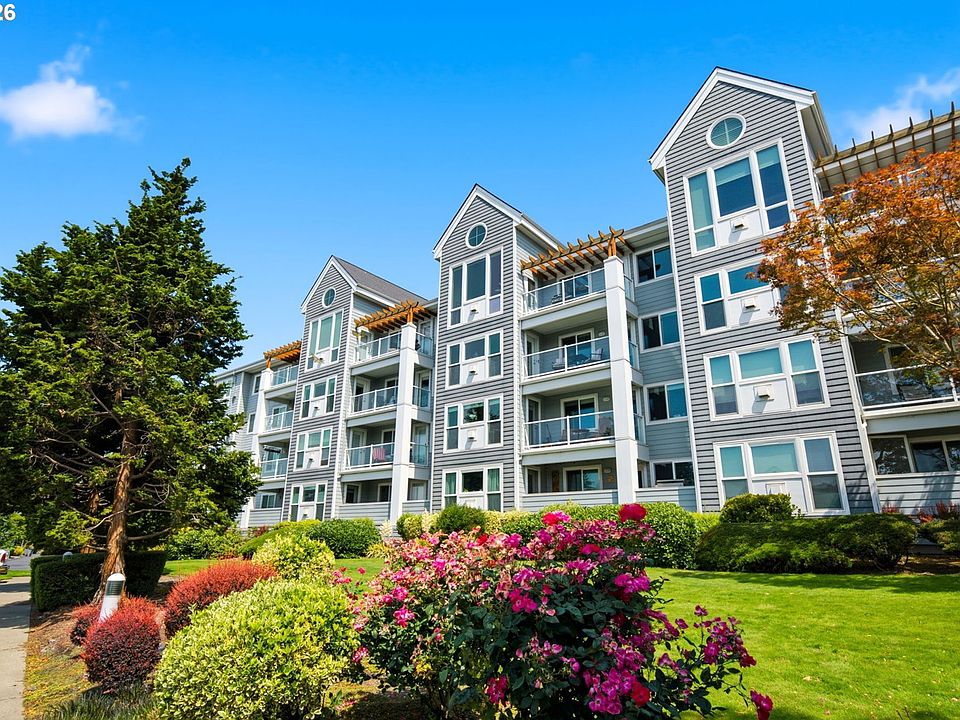 1st image of 520 SE Columbia River Dr APT 433