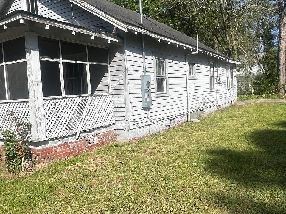 2nd image of 810 Morgan Street