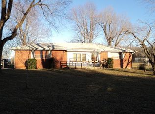 1782 N Nicholas Rd, Nixa, MO 65714