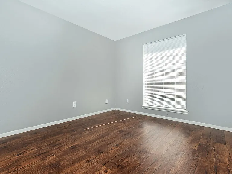 The Berkshire Apartments — Photo 6