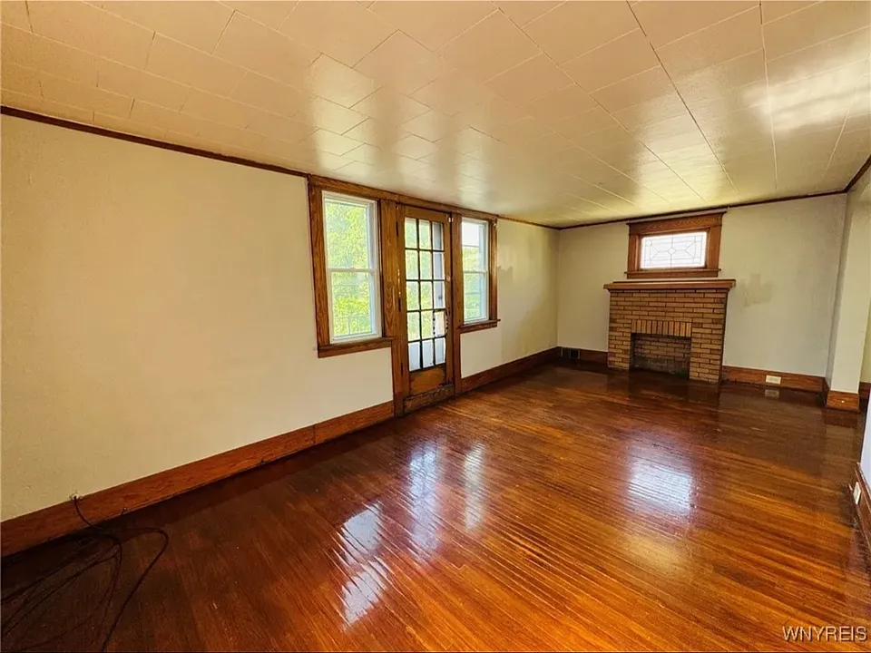 220 Dartmouth Ave #2