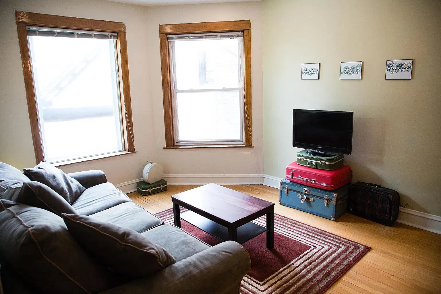 2 bed, 1100 sqft, $2,100 — Photo 3