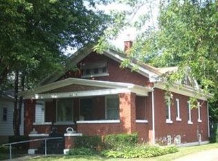 1069 S 3rd Ave, Kankakee, IL 60901