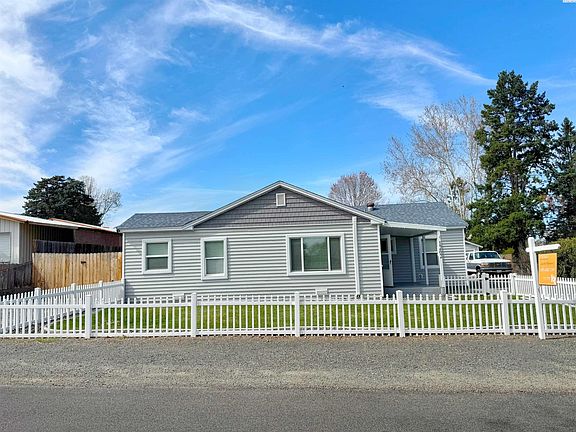 2nd image of 1262 N Perry Loop