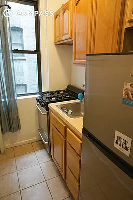 Rented by Compass | media 25