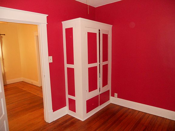 5th image of 917 S 21st St