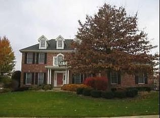 6916 Clover Ct, Darien, IL