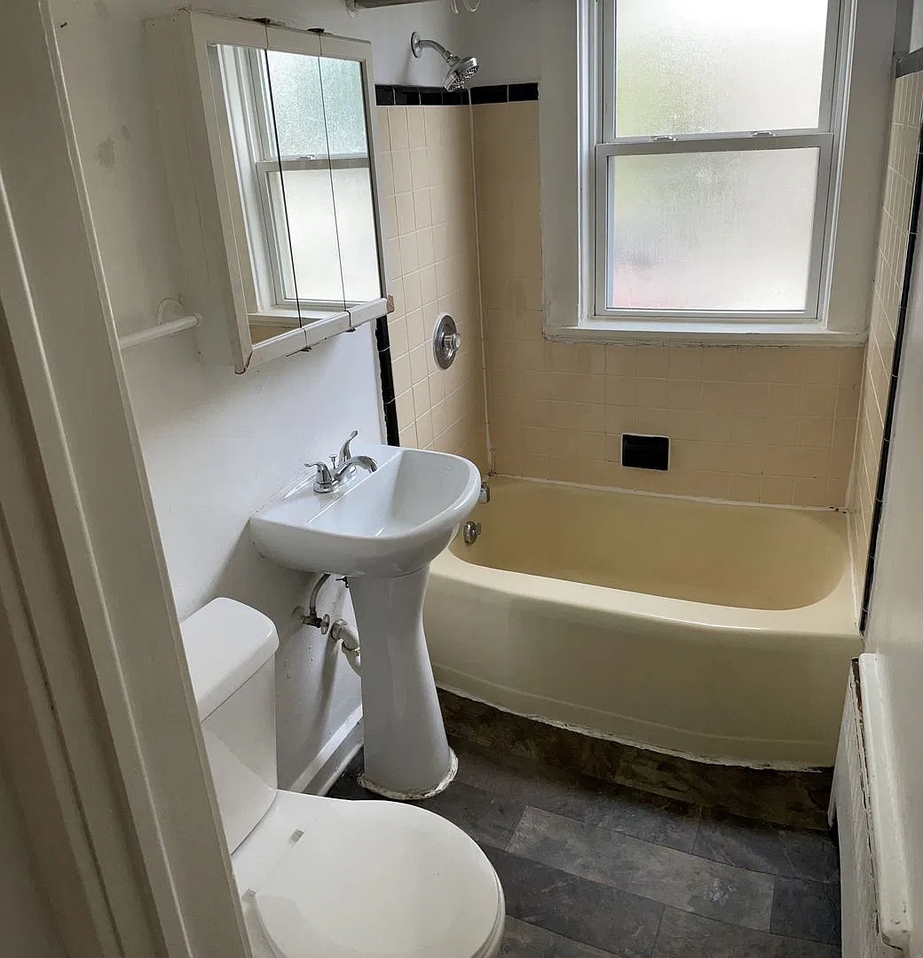 2500 S 60th St 4 Unit — Photo 4
