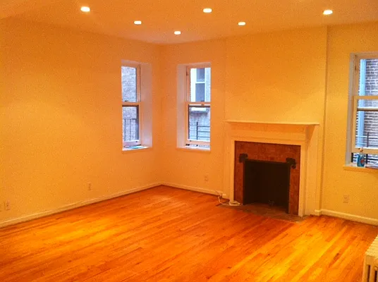 Rented by THOMAS F CAMPENNI CO | media 30