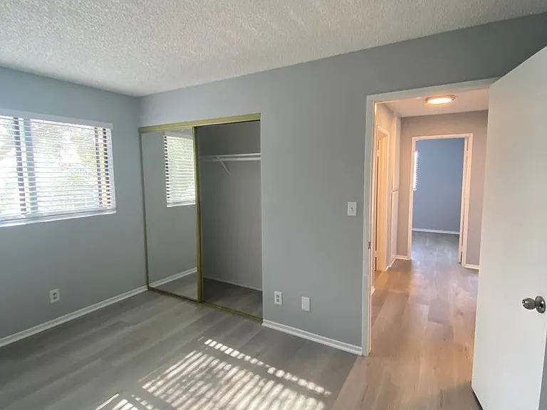 1039 Junipero Ave — Photo 17