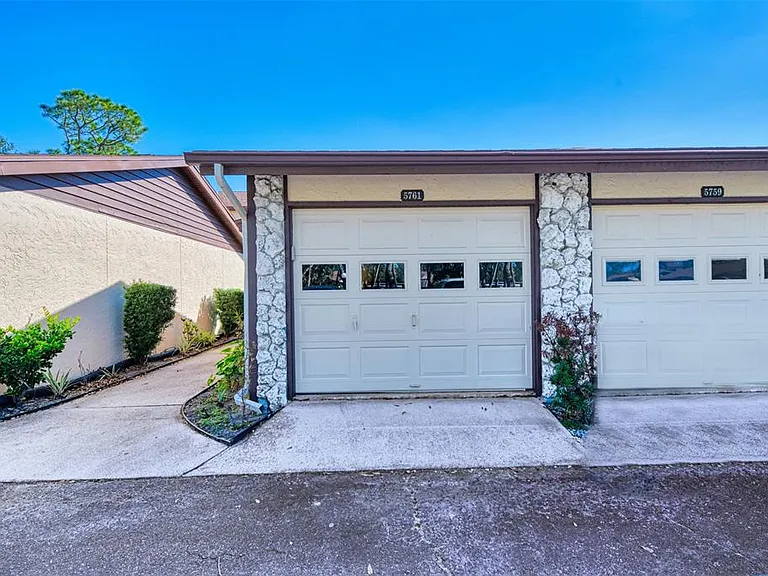 5761 Avista Dr #5761 — Photo 44
