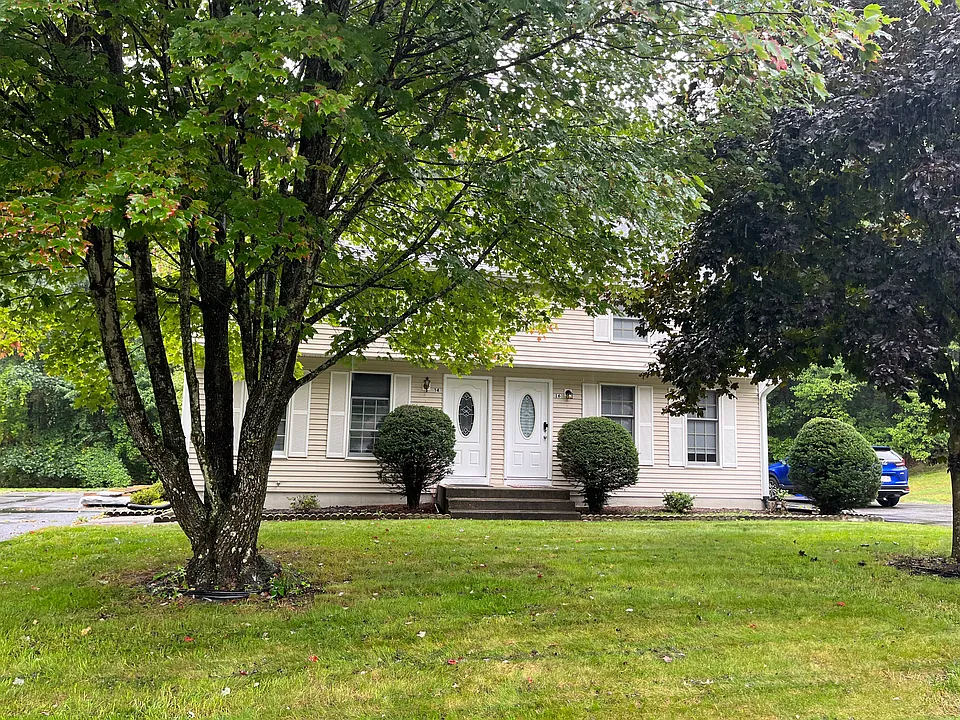 14 Matthew Dr #1