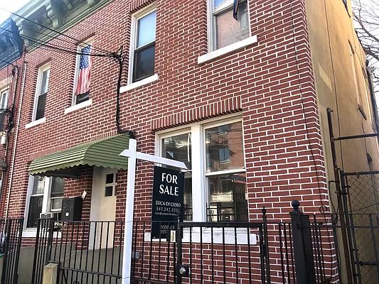 1st image of 25-12 27th St