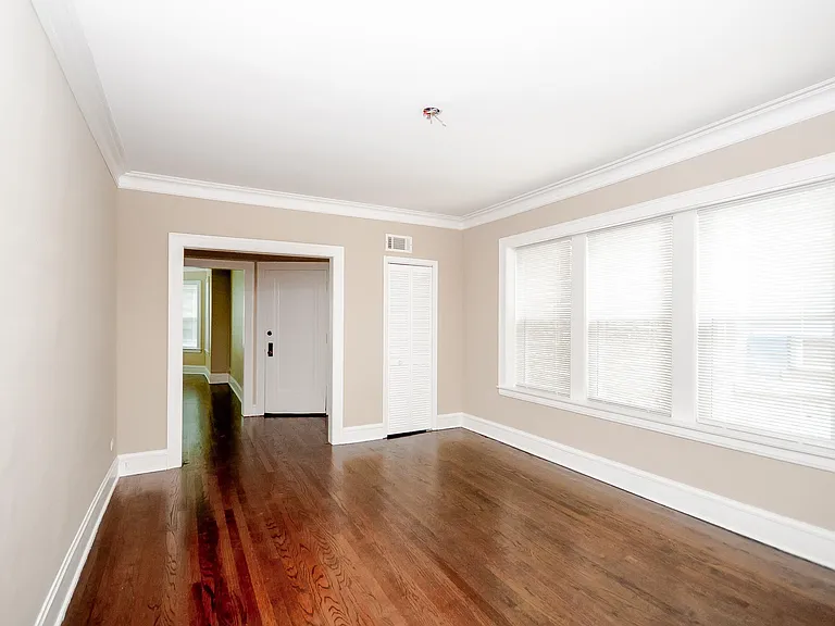 2433 W Fargo Ave #3 — Photo 7