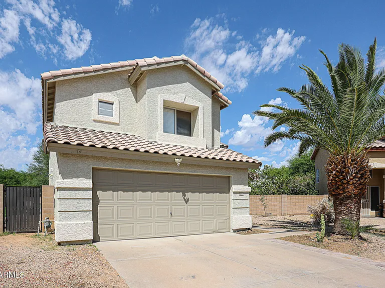 3902 E Rosemonte Dr — Photo 4
