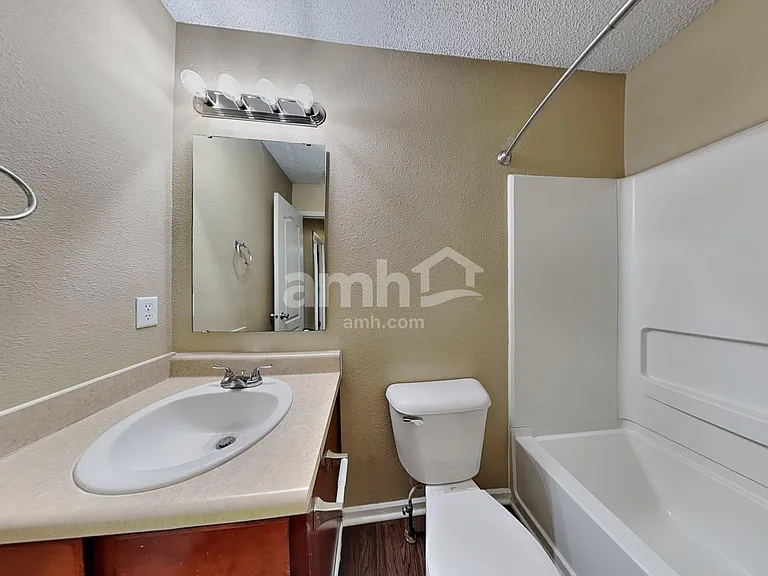 8340 Abbey Dell Dr — Photo 14