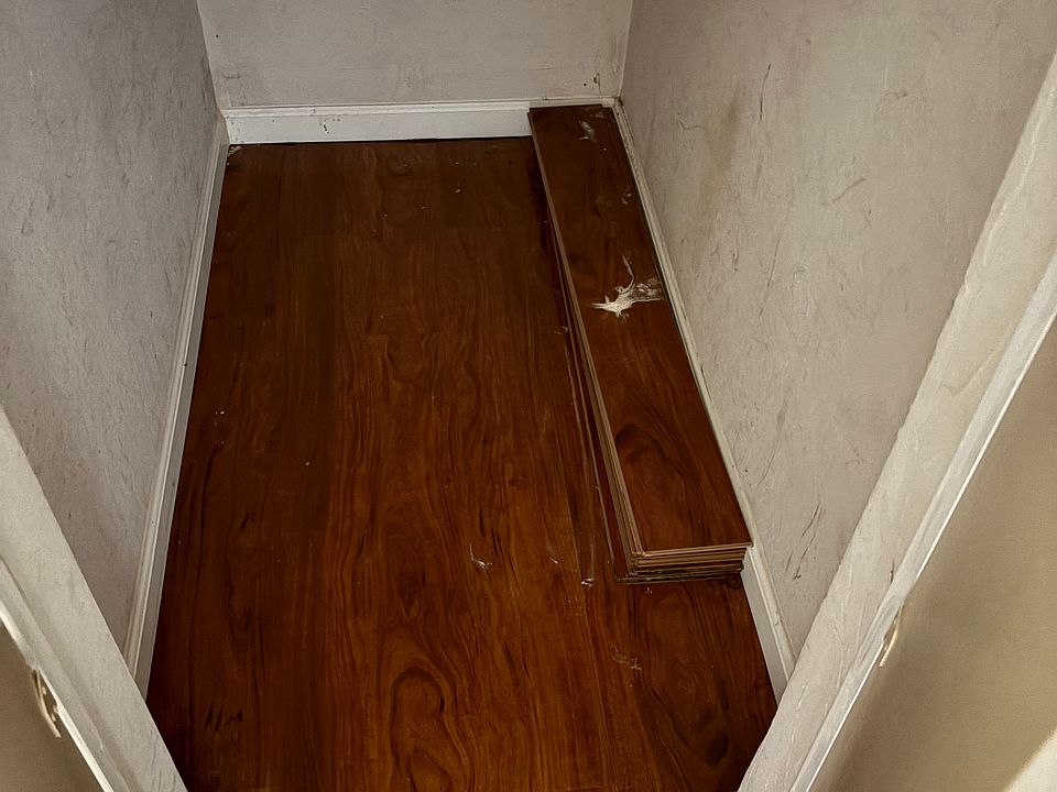 1st image of 2428 Loma Vista Ln