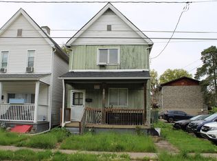 717 Railroad St, Springdale, PA 15144