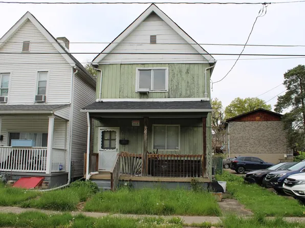 717 Railroad St, Springdale, PA 15144