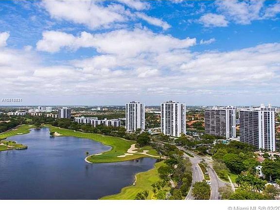 4th image of 20185 E Country Club Dr APT 2507
