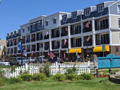 560 S Hancock St #11, Pentwater, MI, 49449