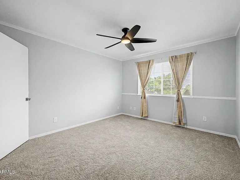 2457 W Redfield Rd — Photo 30