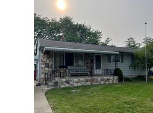 24889 Hayes Ave, Eastpointe, MI 48021