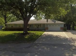 8428 James A Reed Rd, Raytown, MO 64138