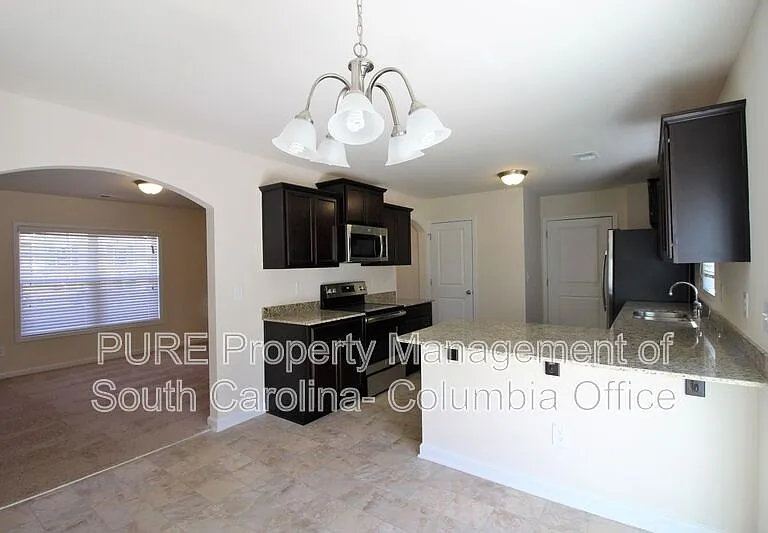 410 Finch Ln — Photo 14
