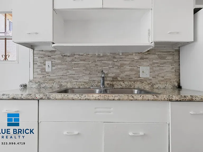 5642 Laurel Canyon Blvd #B — Photo 20