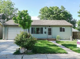 328 E Nebraska Ave, Grand Island, NE 68801