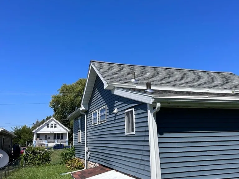 1222 Spruce St — Photo 12