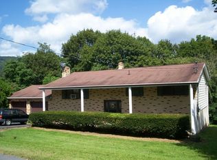 17 S Locke Ave, Yeagertown, PA 17099