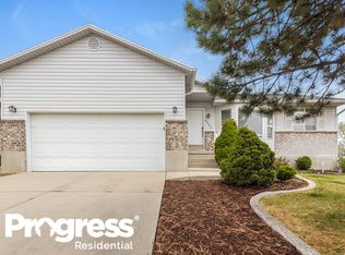 6039 S Dewdrops Dr, Salt Lake City, UT 84118
