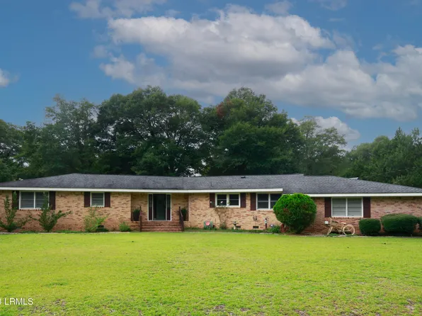 87 Dickinson St, Bamberg, SC 29003