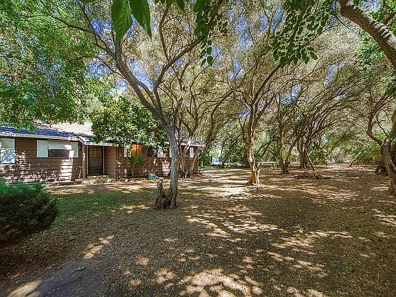 2nd image of 8854 Roediger Ln