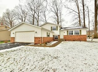 6892 Slippery Rock Dr, Canfield, OH